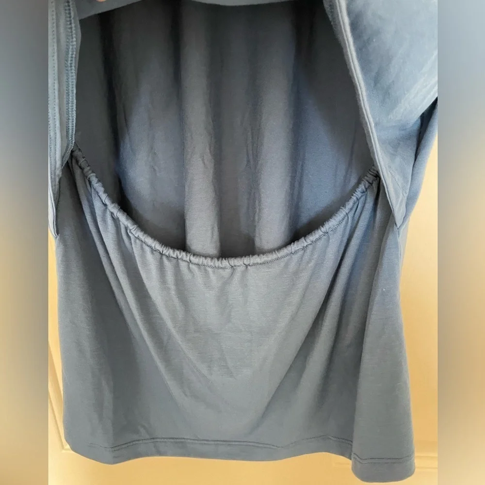 Athleta backlesss tshirt small